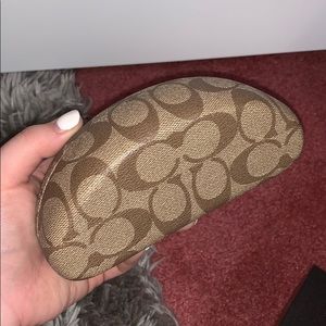 coach glasses sunglasses case